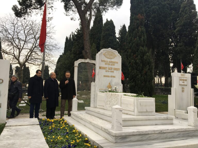 Bir İman Şairi Mehmet Akif Ersoy